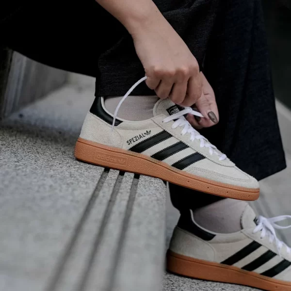 adidas-footwear-handball-spezial-alumina-core-black-womens-leftfoot-lifestyle-view-1_1024x1024@2x Adidas Handball Spezial Crema