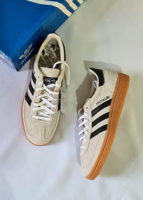 d744f7ad5cc8a7b6c93de9eaa58ffa9a Adidas Handball Spezial Crema